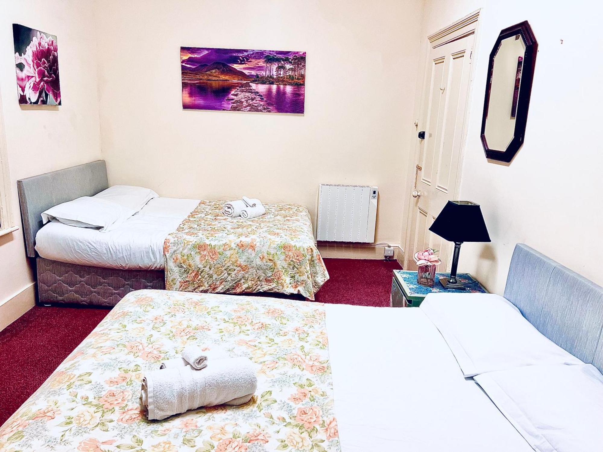 The Coach House Inn Moycullen Extérieur photo